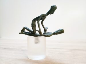 Bronzetto raffigurante due lottatori (Monte Arcosu, Uta).